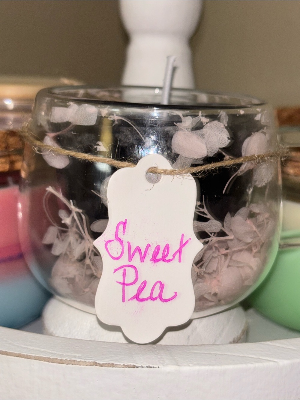 Sweet Pea Scented Decorative Candle  with floating flowers